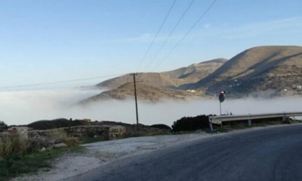 Σύρος: Πυκνή ομίχλη ''αγκάλιασε'' ολόκληρο το νησί!